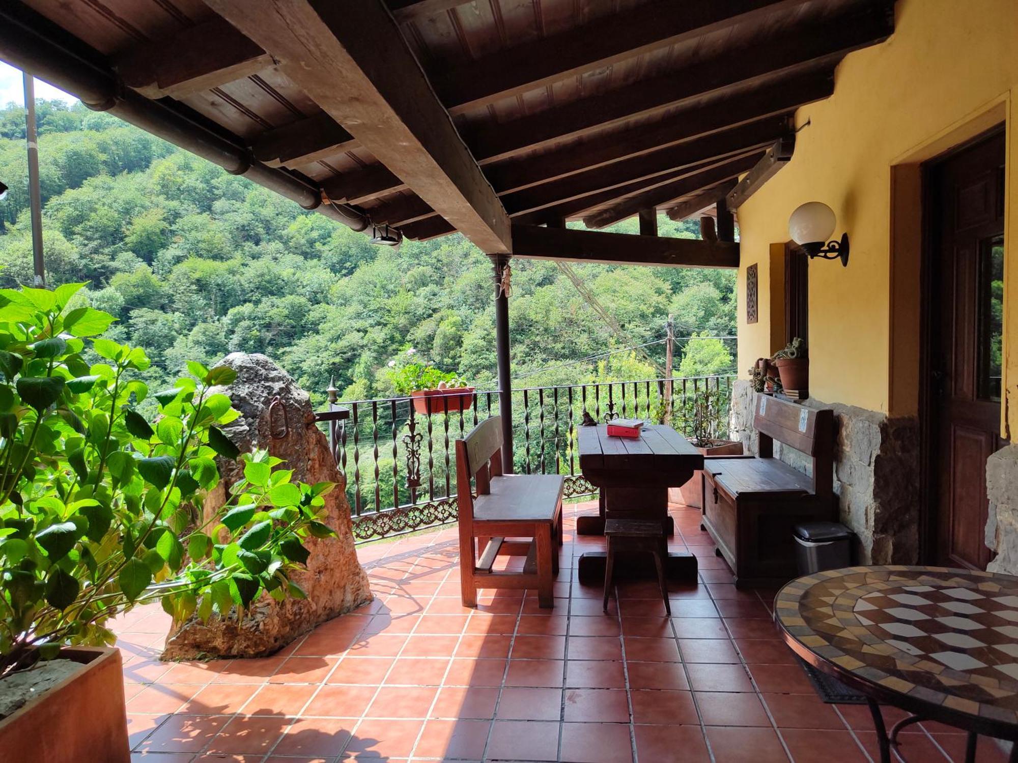 Hotel Dona Gaudiosa Pola de Lena Exterior photo
